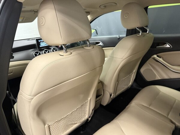 Used Mercedes-Benz GLA 2015 for sale - 76185450: Photo 35