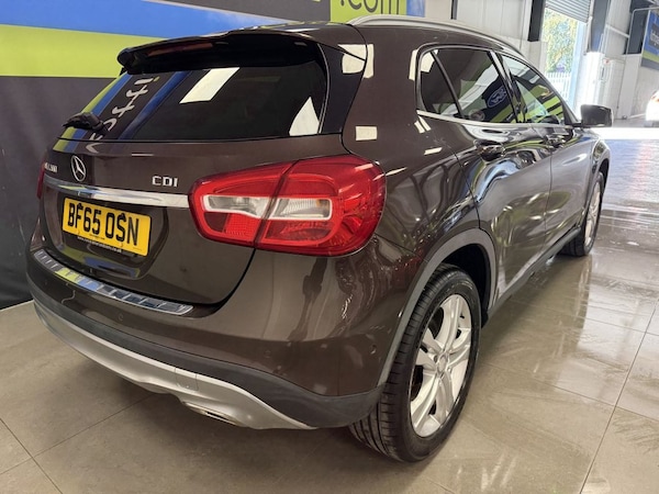 Used Mercedes-Benz GLA 2015 for sale - 76185450: Photo 6