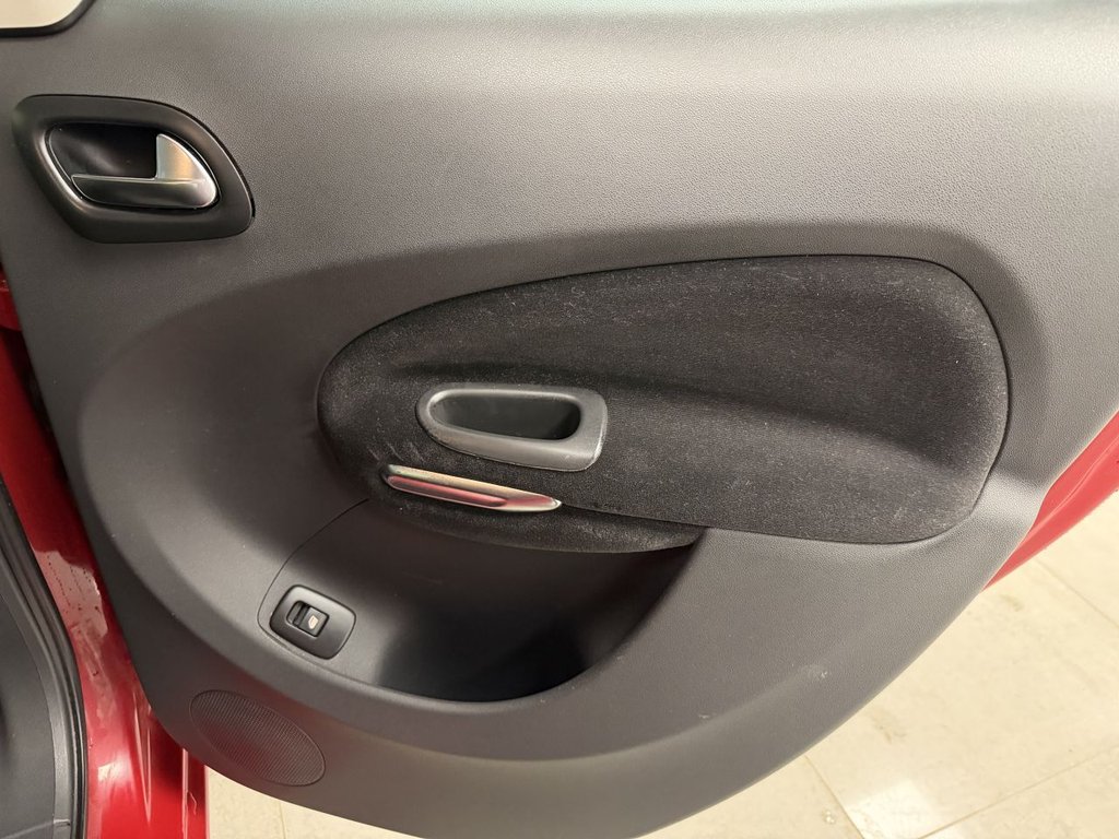 Used Citroen C3 Picasso 2015 for sale - 77693441: Photo 32