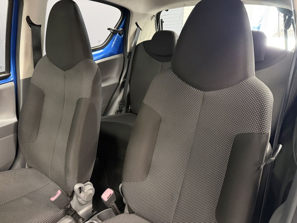 Used Toyota AYGO 2010 for sale - 78110721: Photo 25