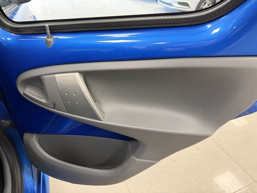 Used Toyota AYGO 2010 for sale - 78110721: Photo 27