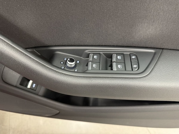 Used Audi A4 2016 for sale - 76317157: Photo 14