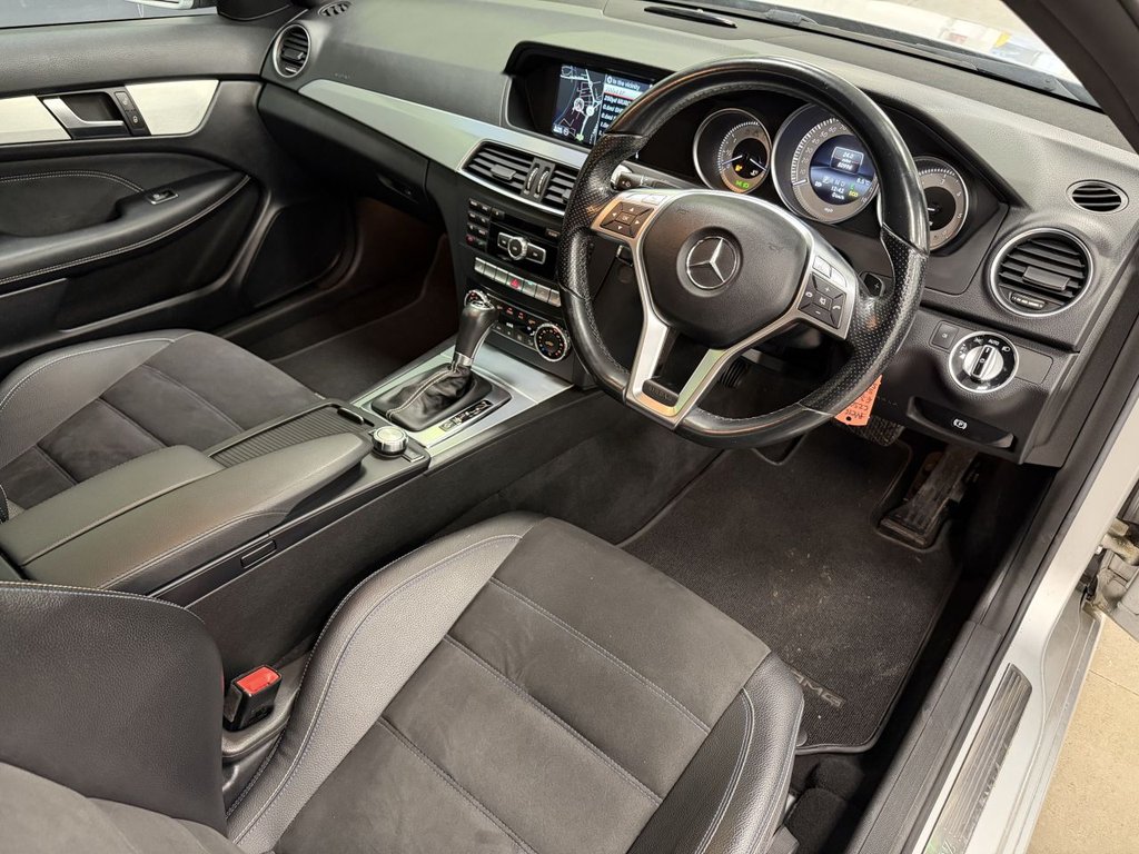Used Mercedes-Benz C Class 2014 for sale - 77608668: Photo 17