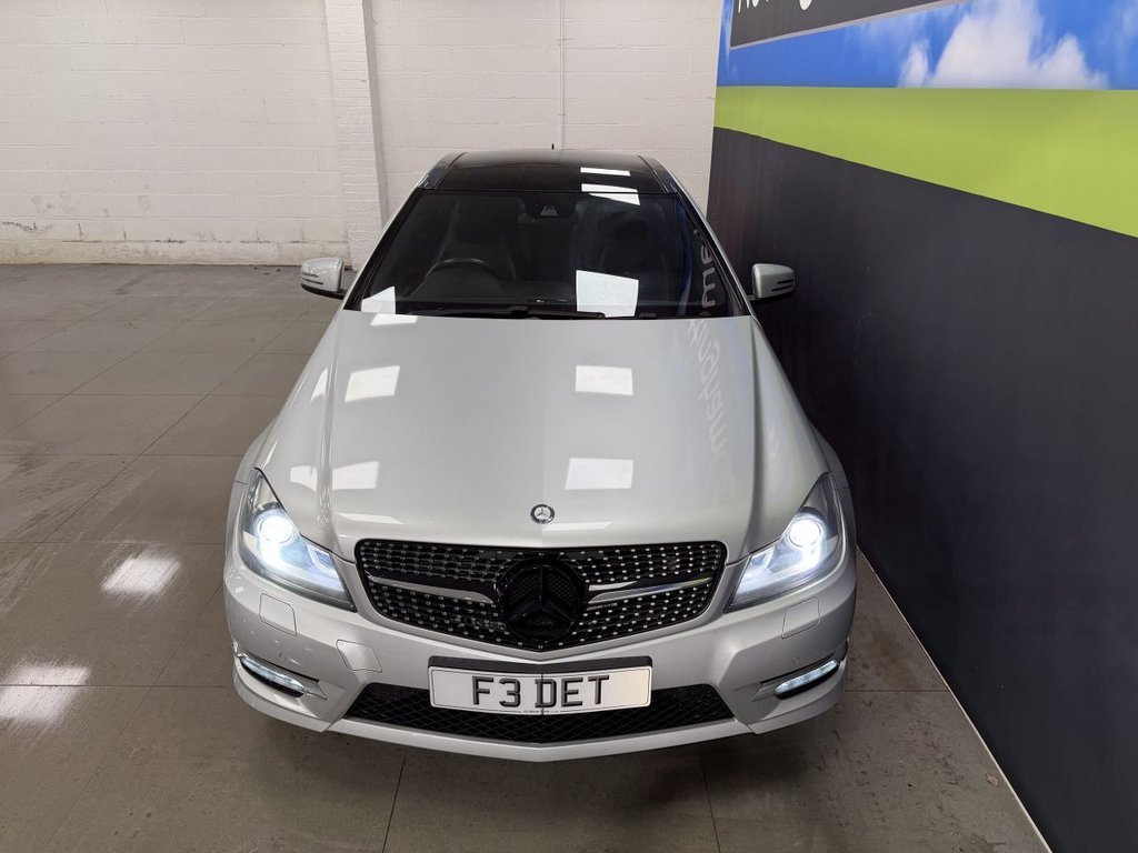 Used Mercedes-Benz C Class 2014 for sale - 77608668: Photo 3