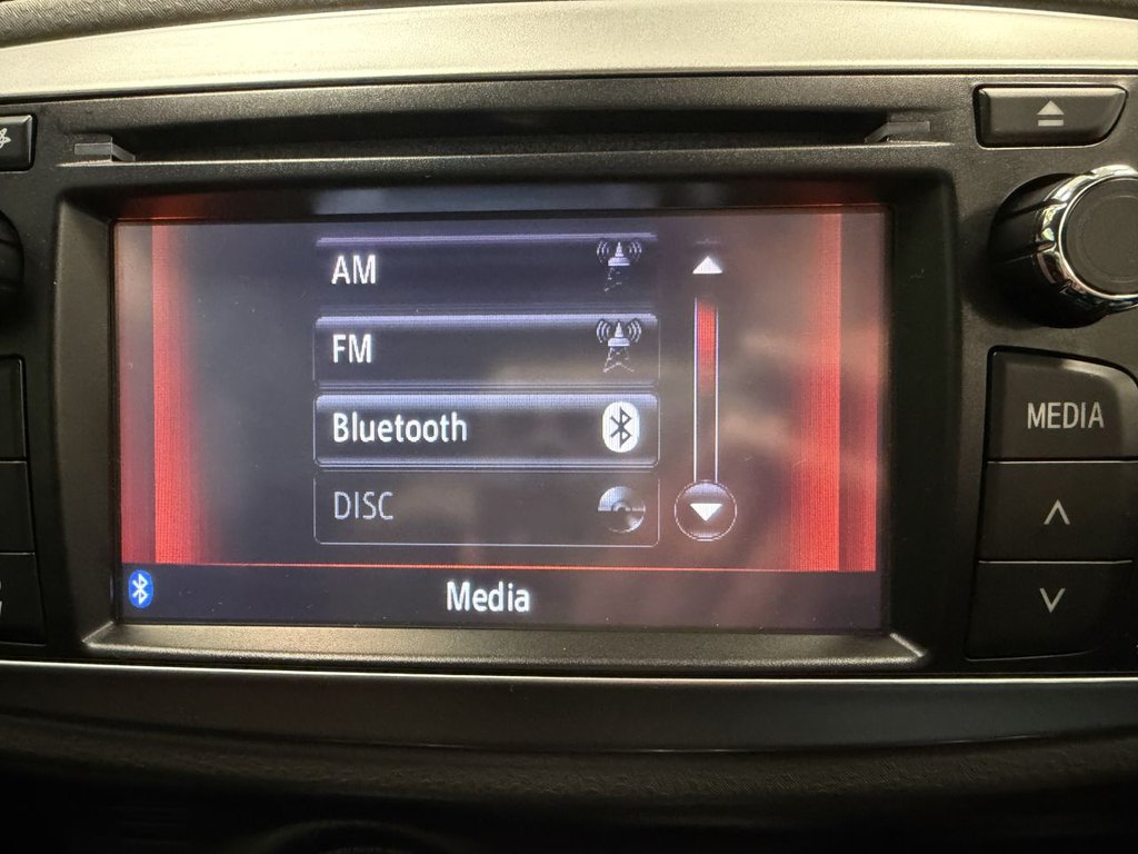 Used Toyota Yaris 2011 for sale - 77891298: Photo 25