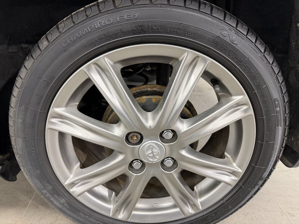 Used Toyota Yaris 2011 for sale - 77891298: Photo 36