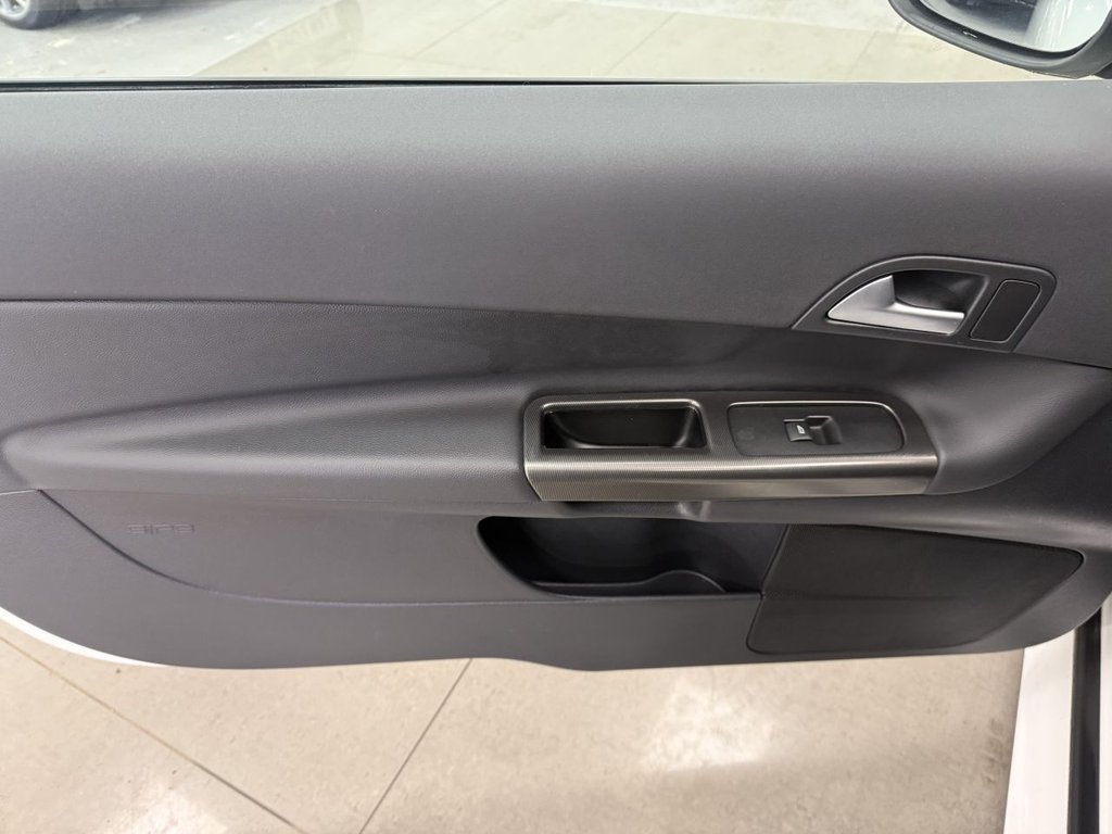 Used Volvo C30 2013 for sale - 77764796: Photo 20