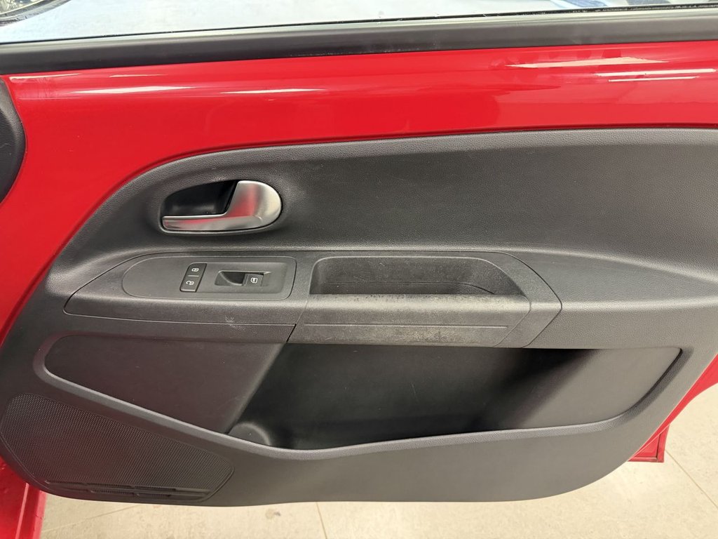 Used Volkswagen up! 2014 for sale - 78167239: Photo 13