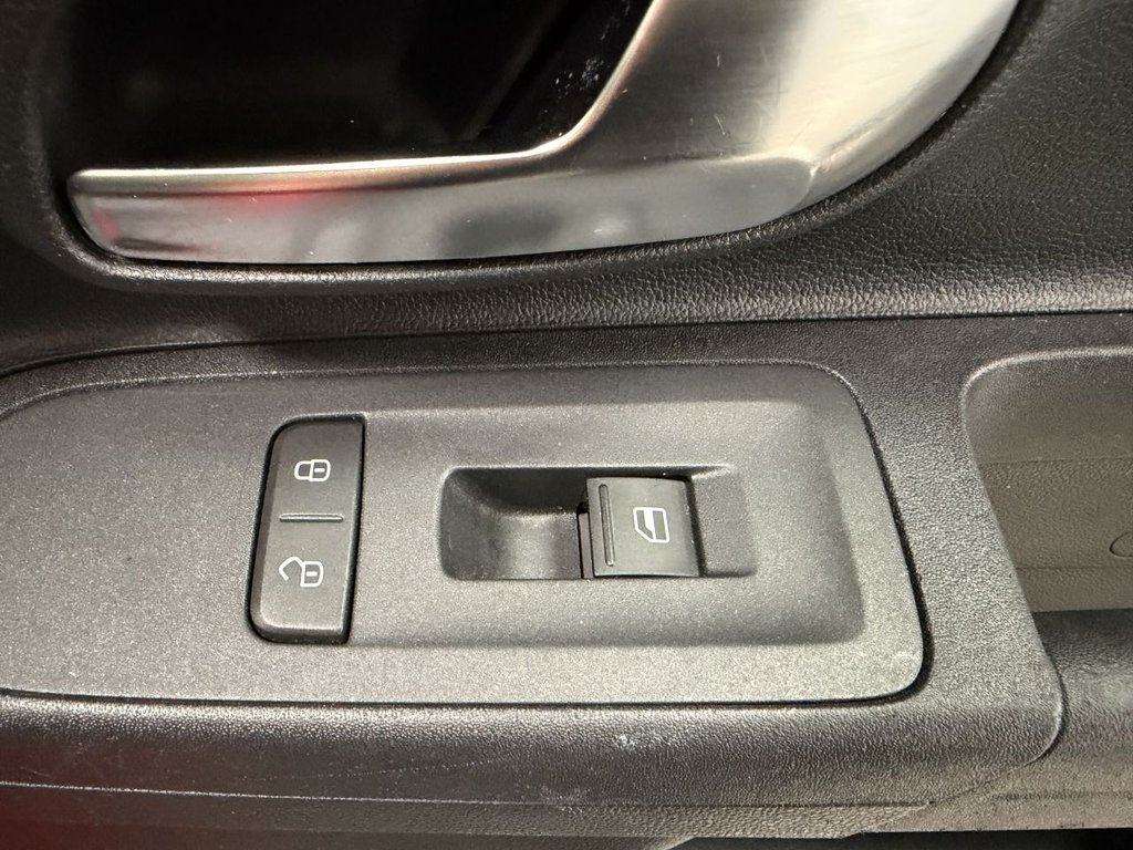 Used Volkswagen up! 2014 for sale - 78167239: Photo 14