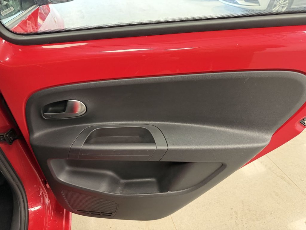 Used Volkswagen up! 2014 for sale - 78167239: Photo 26