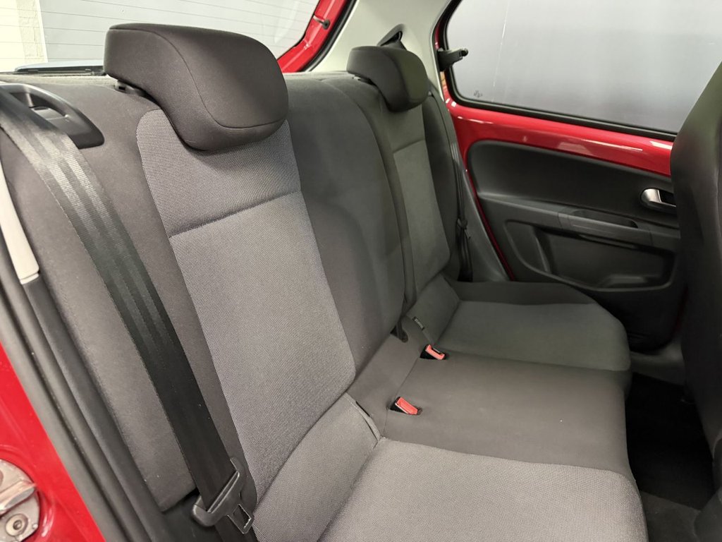 Used Volkswagen up! 2014 for sale - 78167239: Photo 27