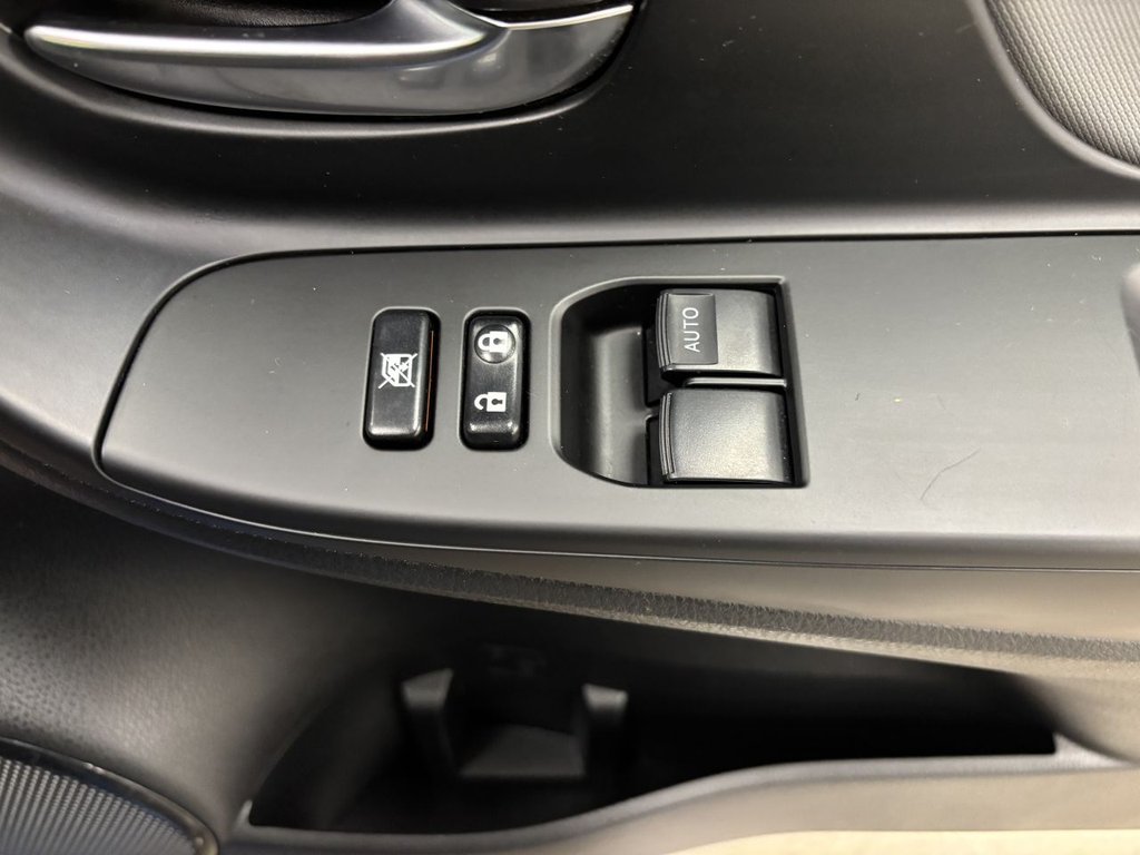 Used Toyota Yaris 2016 for sale - 77477537: Photo 14