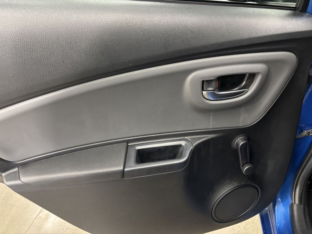 Used Toyota Yaris 2016 for sale - 77477537: Photo 38