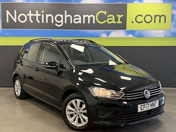 Used Volkswagen Golf SV 2017 for sale - 78839175: Photo