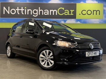Used Volkswagen Golf SV 2017 for sale - 78839175: Photo