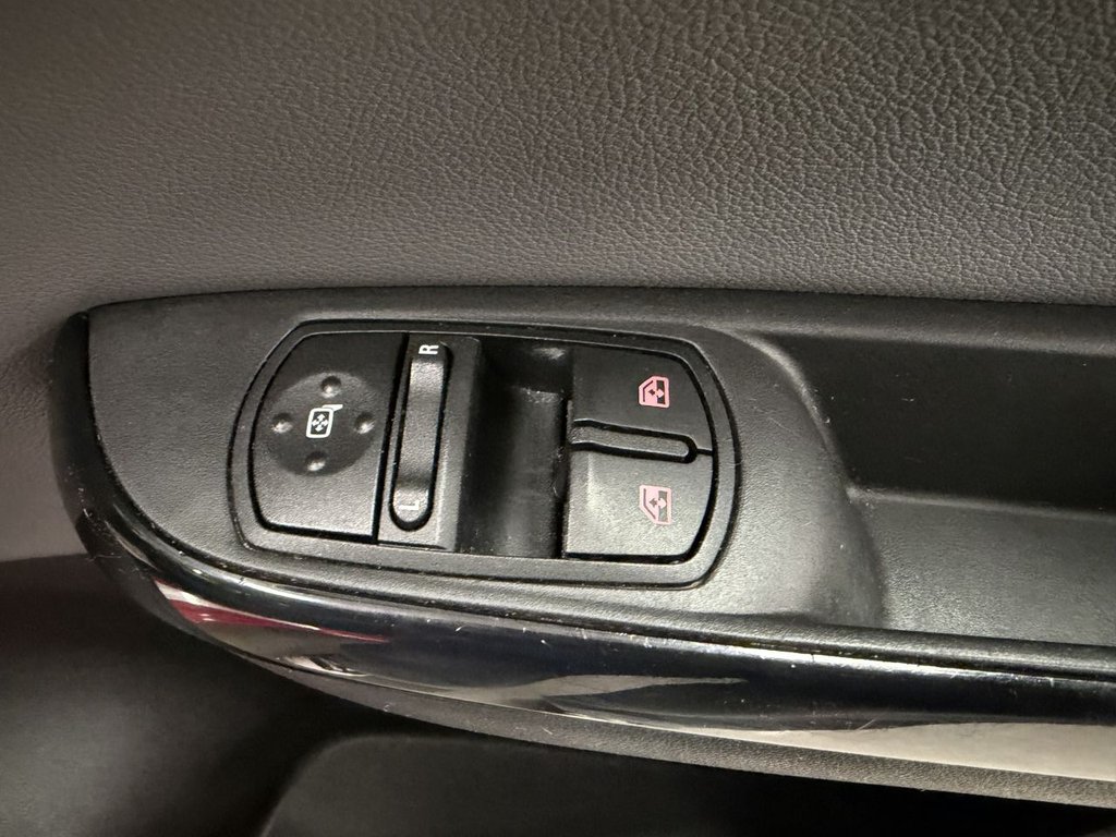 Used Vauxhall Corsa 2017 for sale - 78200632: Photo 15