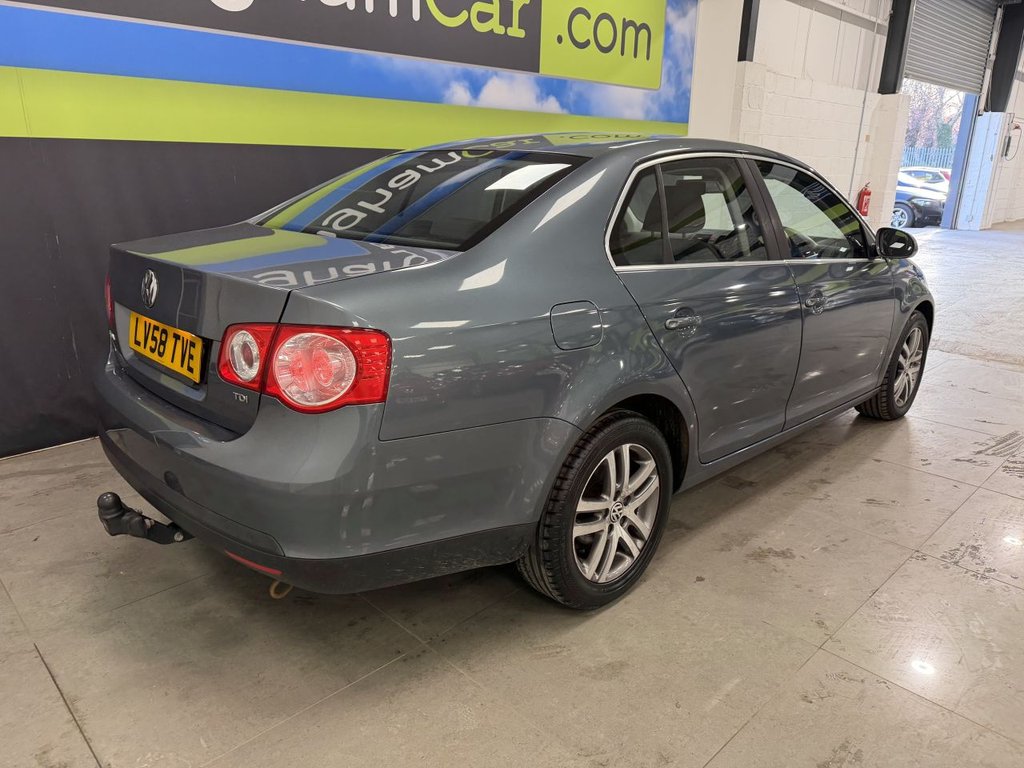 Used Volkswagen Jetta 2008 for sale - 77990904: Photo 5