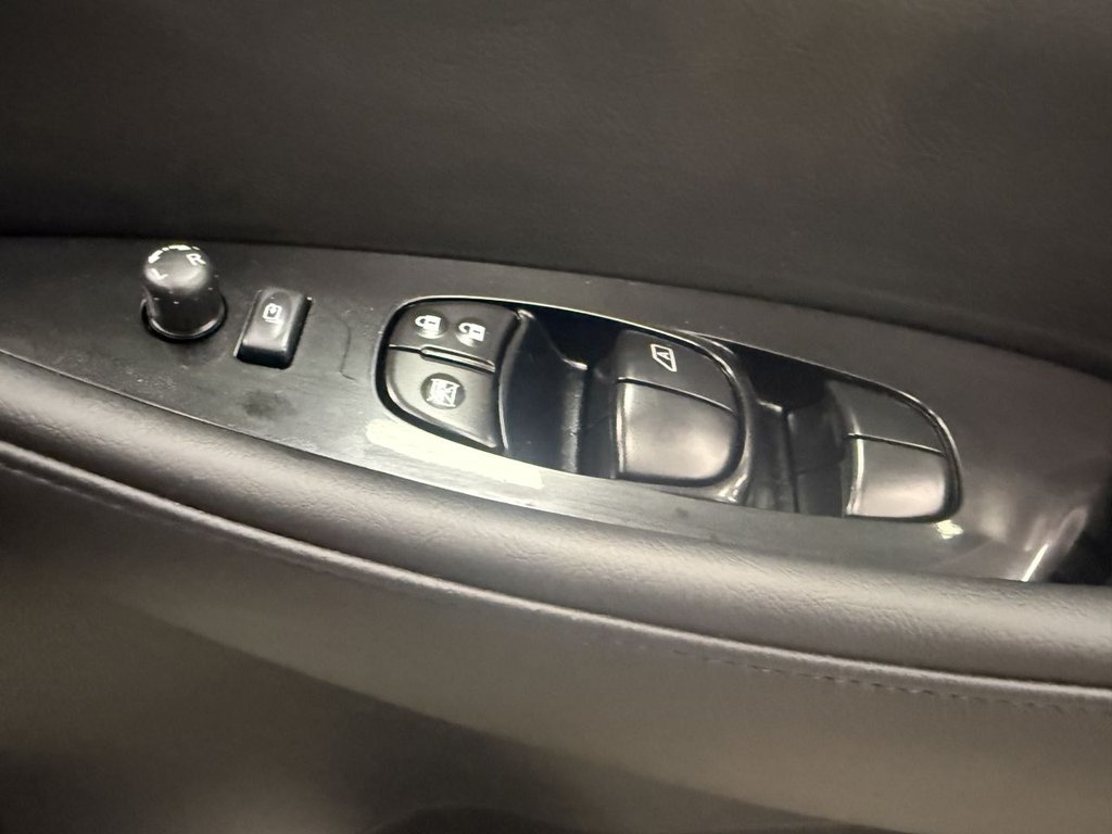 Used Nissan Leaf 2015 for sale - 76751101: Photo 14