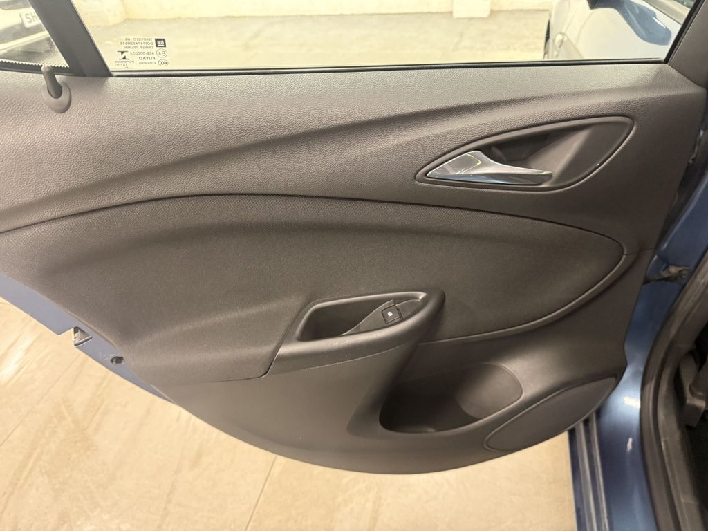Used Vauxhall Astra 2016 for sale - 76986147: Photo 38