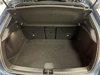 Used Mercedes-Benz A-Class 2019 for sale - 77165917: Photo