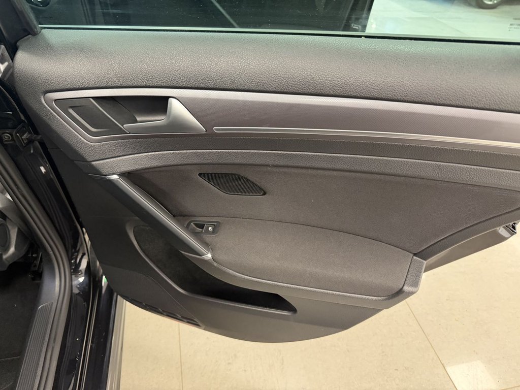 Used Volkswagen Golf 2016 for sale - 78200780: Photo 30