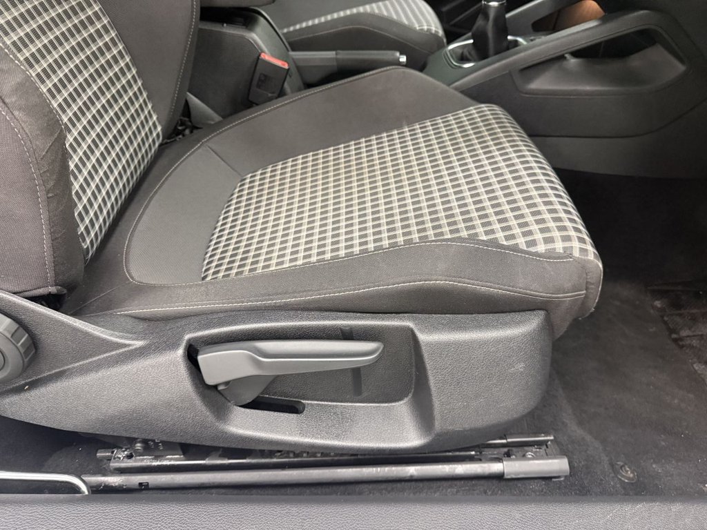 Used Volkswagen Scirocco 2016 for sale - 77007703: Photo 17