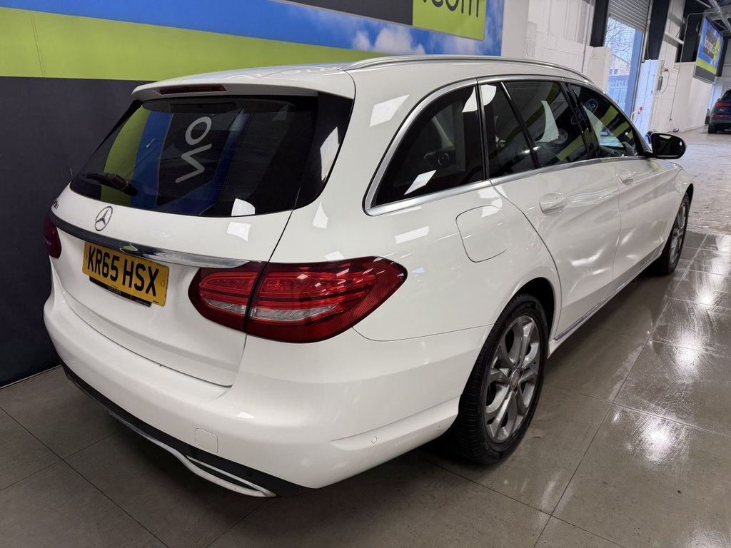 Used Mercedes-Benz C Class 2015 for sale - 77703900: Photo 5