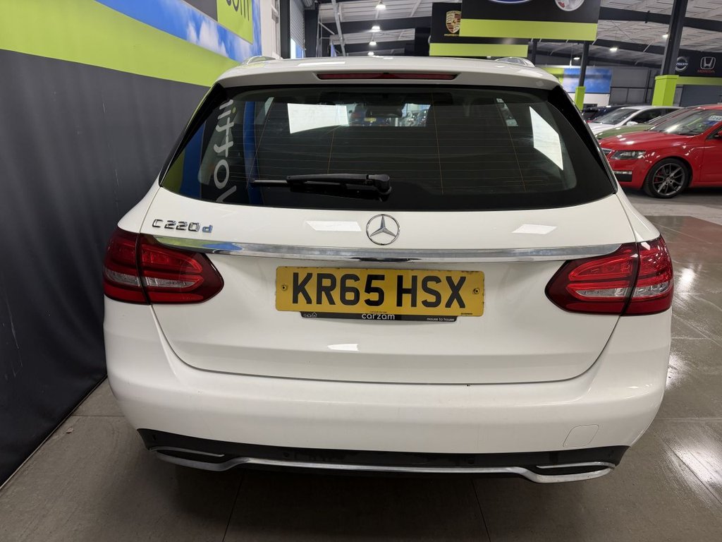 Used Mercedes-Benz C Class 2015 for sale - 77703900: Photo 6