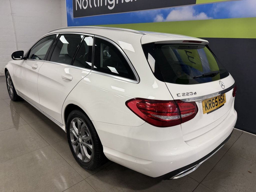 Used Mercedes-Benz C Class 2015 for sale - 77703900: Photo 8