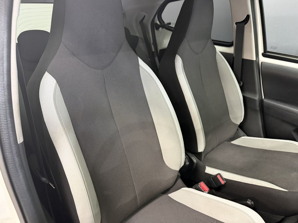 Used Toyota AYGO 2018 for sale - 78167247: Photo 22