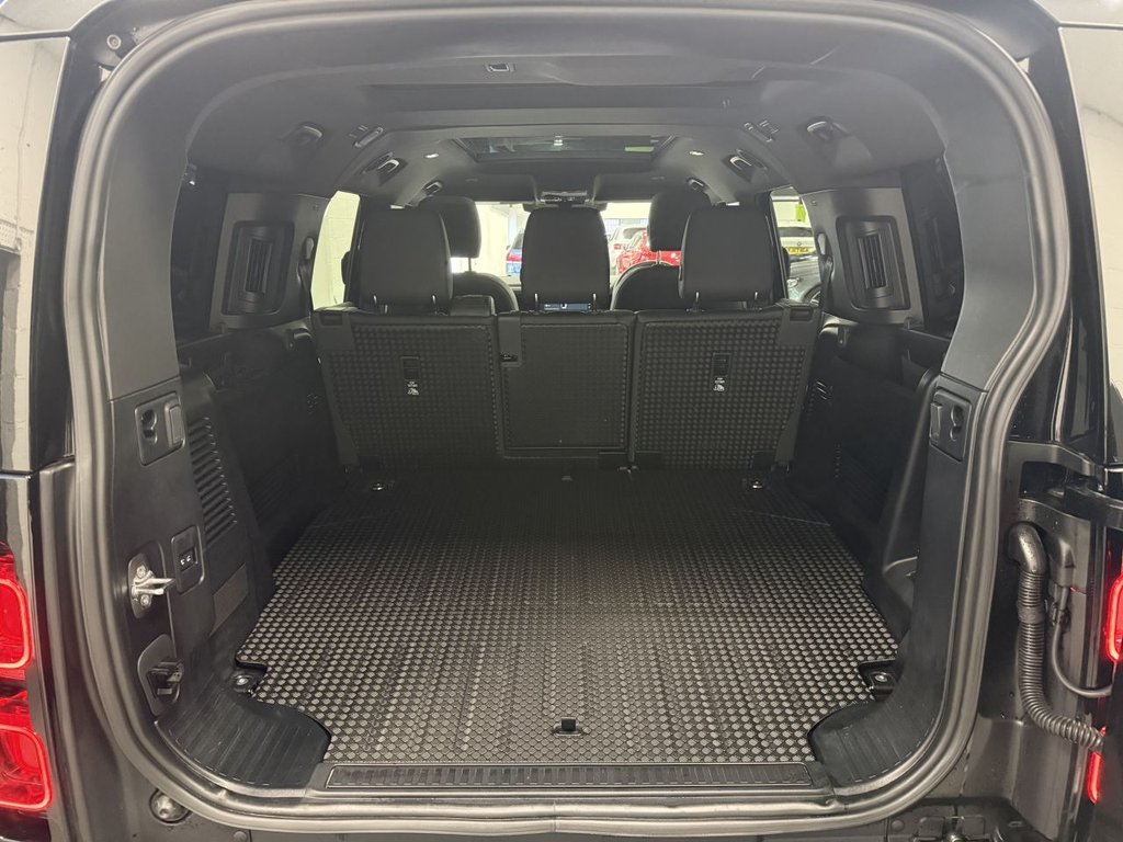 Used Land Rover Defender 2024 for sale - 77059624: Photo 12