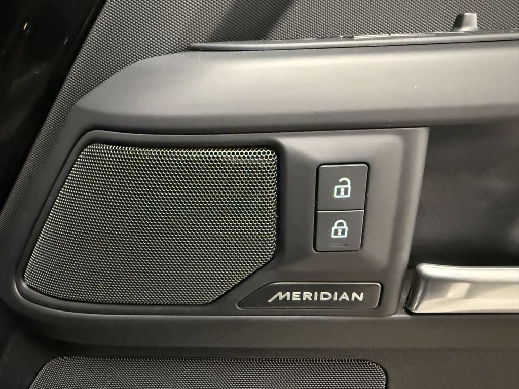 Used Land Rover Defender 2024 for sale - 77059624: Photo 17