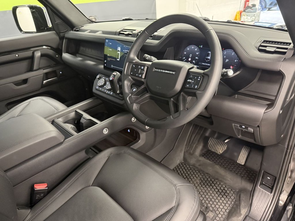 Used Land Rover Defender 2024 for sale - 77059624: Photo 21