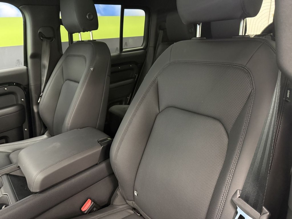 Used Land Rover Defender 2024 for sale - 77059624: Photo 43