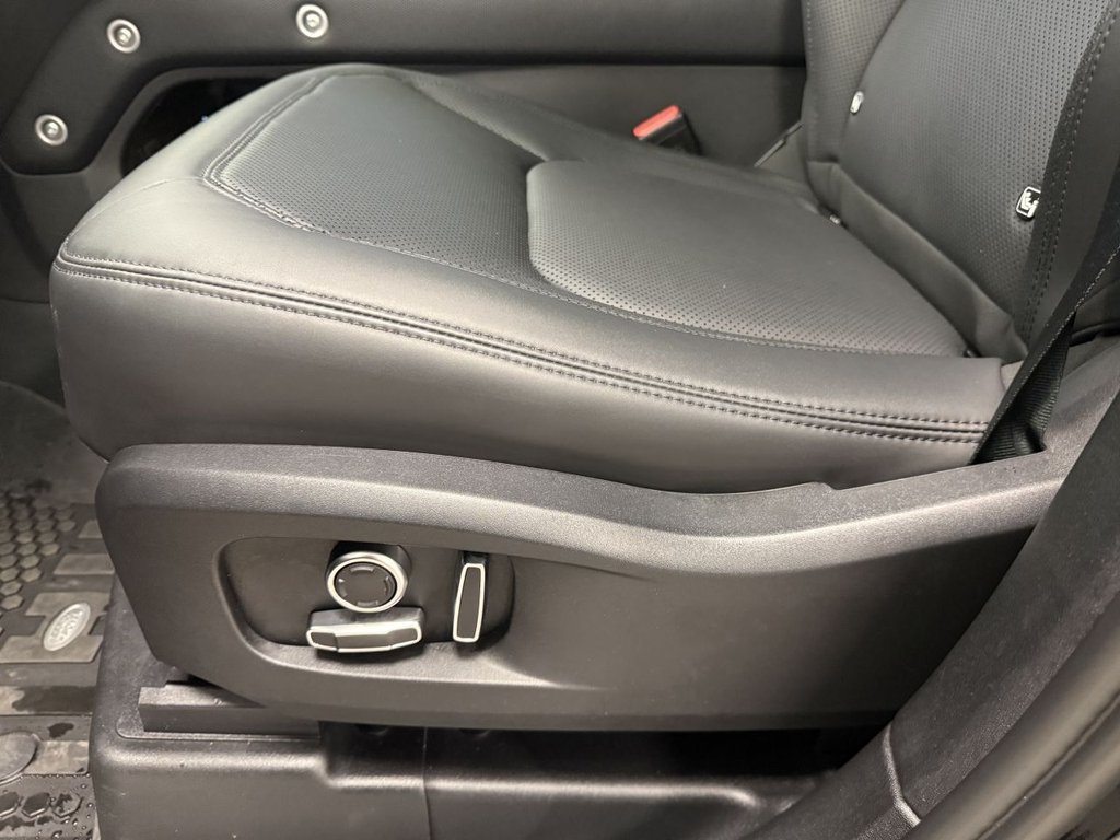 Used Land Rover Defender 2024 for sale - 77059624: Photo 44