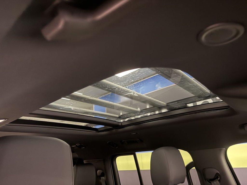 Used Land Rover Defender 2024 for sale - 77059624: Photo 48