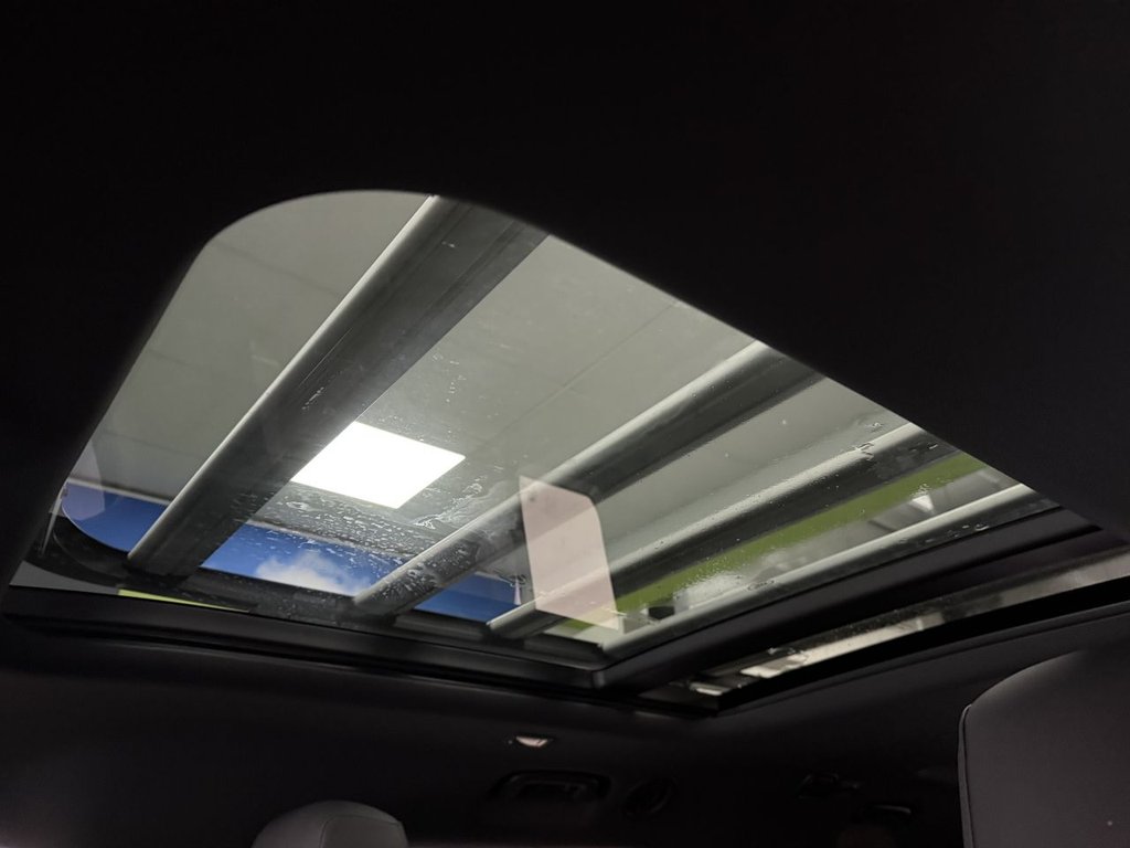 Used Land Rover Defender 2024 for sale - 77059624: Photo 50