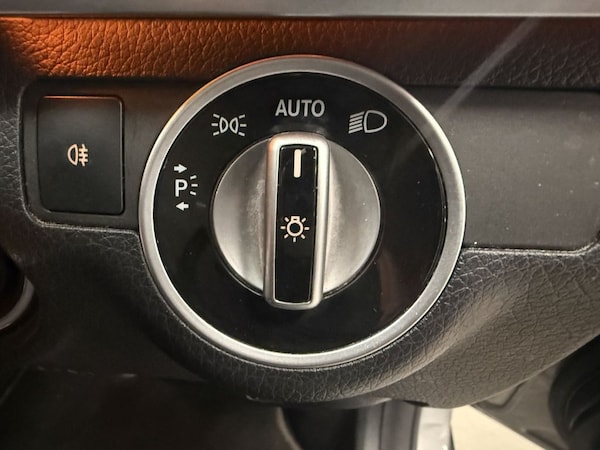 Used Mercedes-Benz E Class 2014 for sale - 76279995: Photo 26