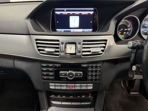 Used Mercedes-Benz E Class 2014 for sale - 76279995: Photo 27