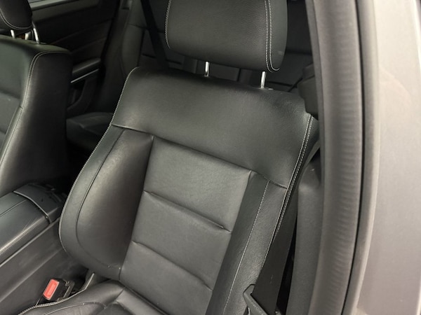 Used Mercedes-Benz E Class 2014 for sale - 76279995: Photo 34