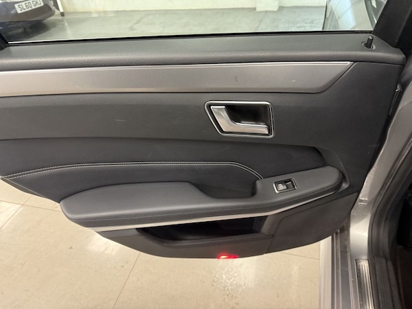 Used Mercedes-Benz E Class 2014 for sale - 76279995: Photo 38