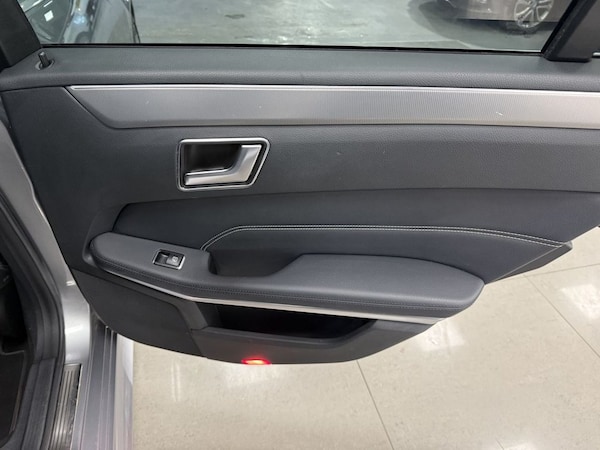 Used Mercedes-Benz E Class 2014 for sale - 76279995: Photo 41
