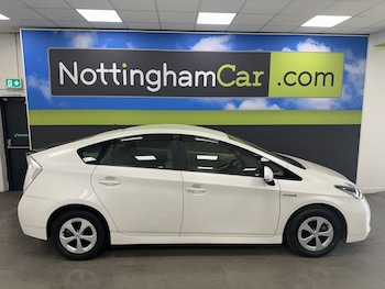 Used Toyota Prius 2015 for sale - 75111801: Photo