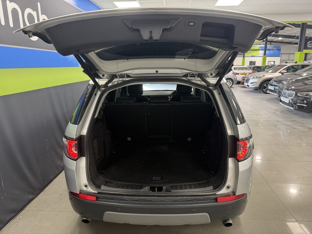 Used Land Rover Discovery Sport 2018 for sale - 76245437: Photo 12