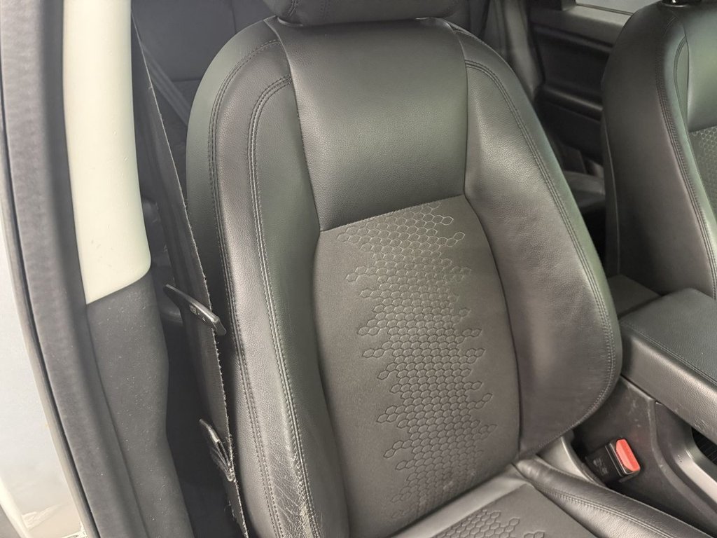 Used Land Rover Discovery Sport 2018 for sale - 76245437: Photo 16