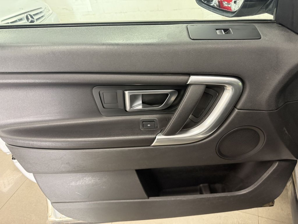Used Land Rover Discovery Sport 2018 for sale - 76245437: Photo 32