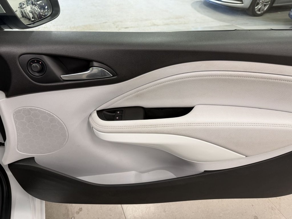 Used Vauxhall ADAM 2014 for sale - 78167322: Photo 14