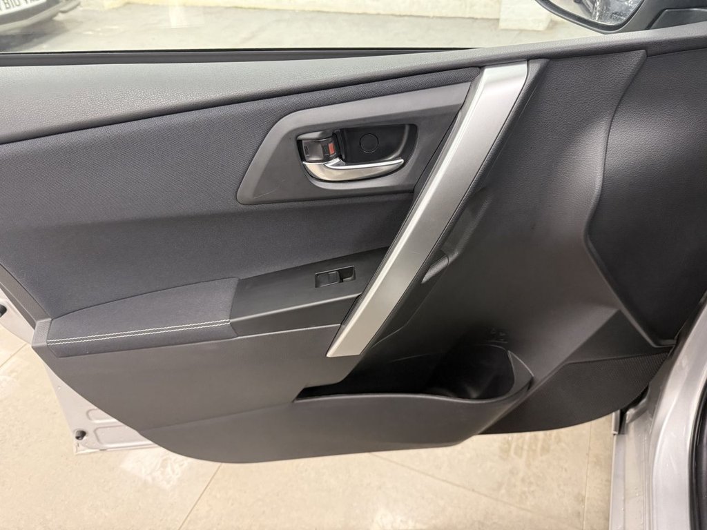 Used Toyota Auris 2015 for sale - 77356719: Photo 29