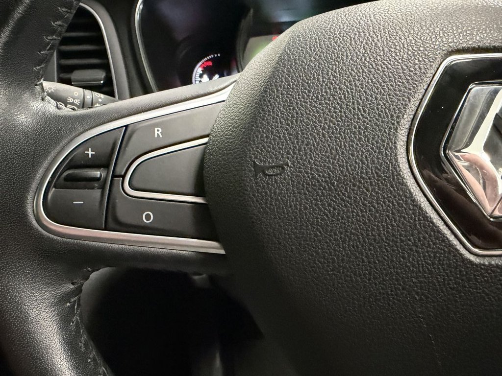 Used Renault Megane 2017 for sale - 77990905: Photo 16