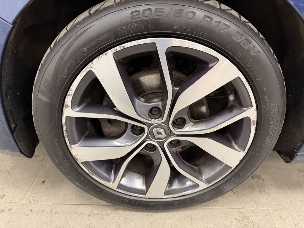 Used Renault Megane 2017 for sale - 77990905: Photo 40